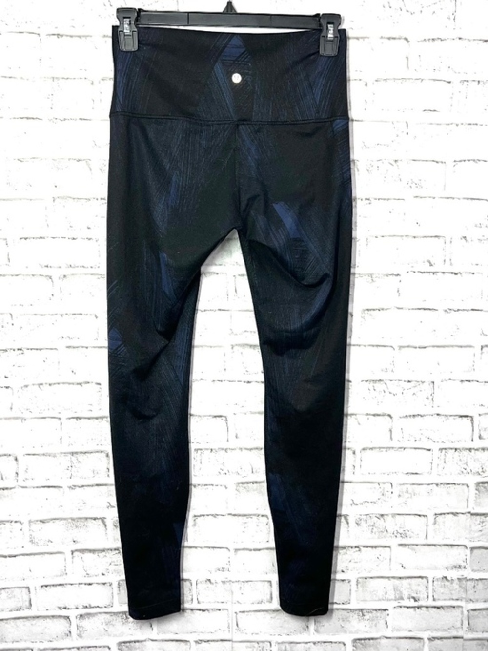 |•LULULEMON ATHLETICA•| Black & Blue Leggings Size 10